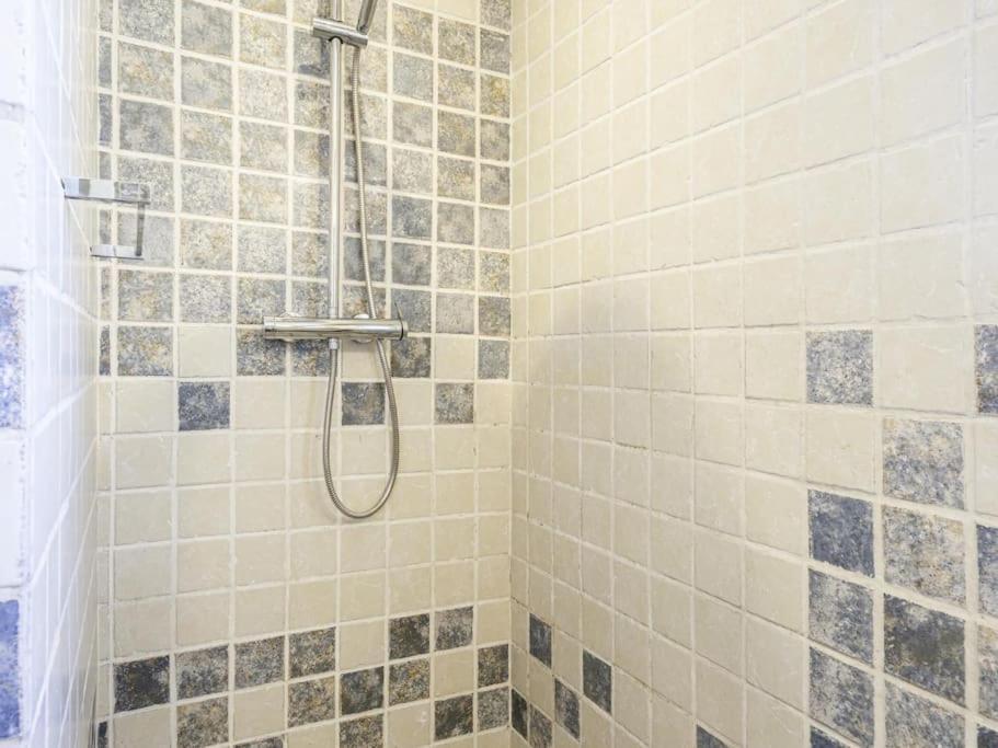 Casa Familiar Con Piscina Villa Llica d'Amunt Exteriör bild